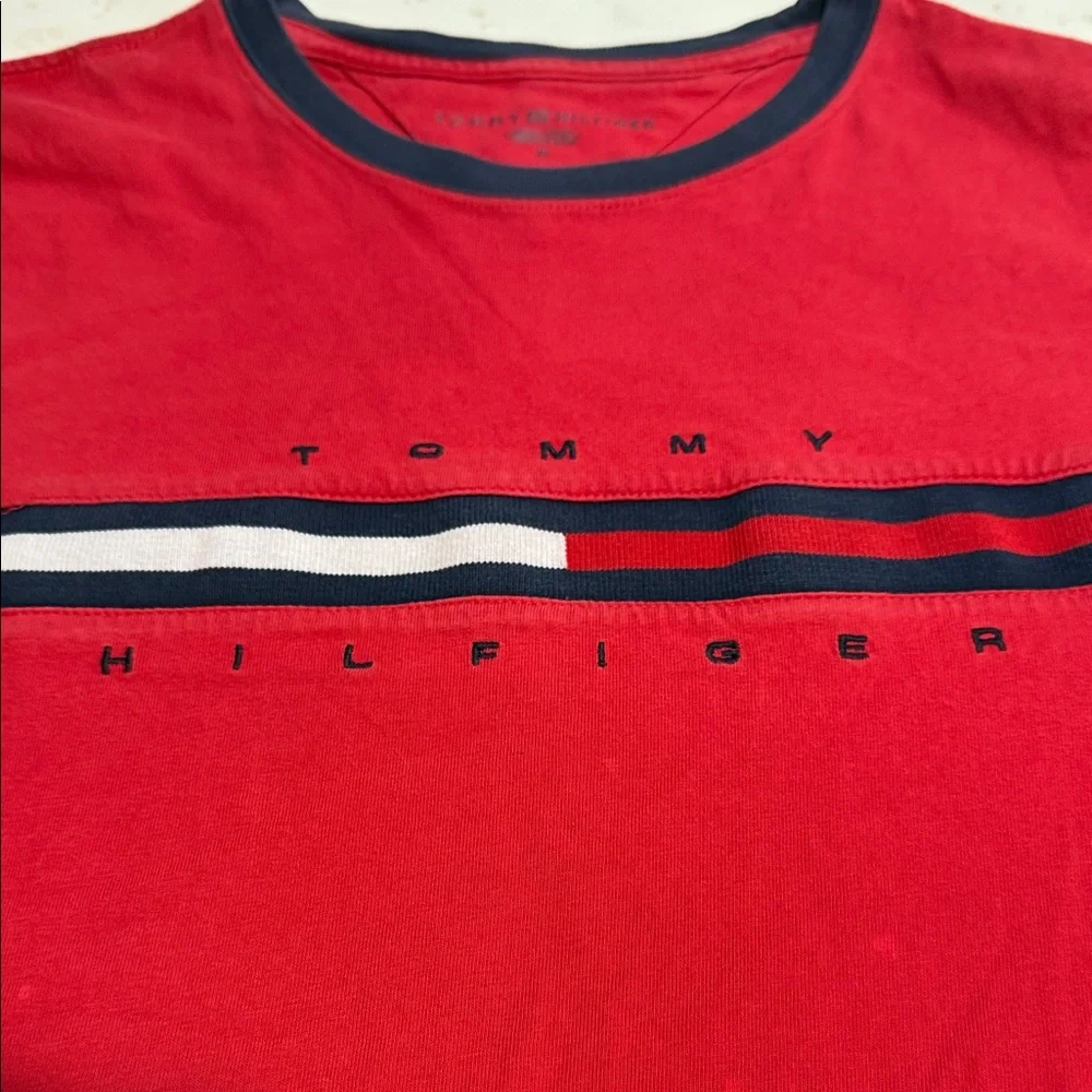Tommy Hilfiger Red Short Sleeve Tee 90s inspired - Picture 3 of 4